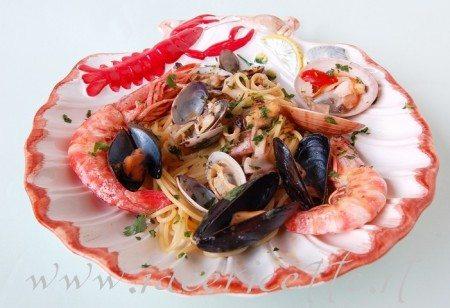 Ricetta Spaghetti allo scoglio al profumo di zafferano | IdeeRicette