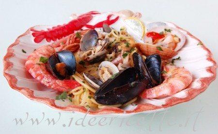 Ricetta Spaghetti allo scoglio al profumo di zafferano | IdeeRicette